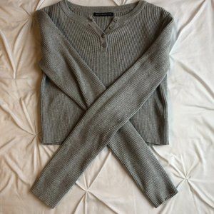 brandy melville cropped long sleeve
